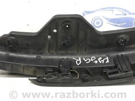 ФОТО Майданчик під фару для Ford Kuga Киев
