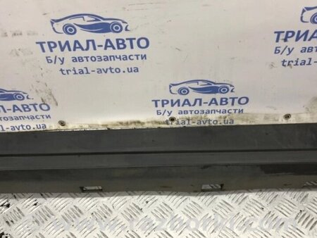 ФОТО Накладка порога зовнішня права для Ford Kuga Киев