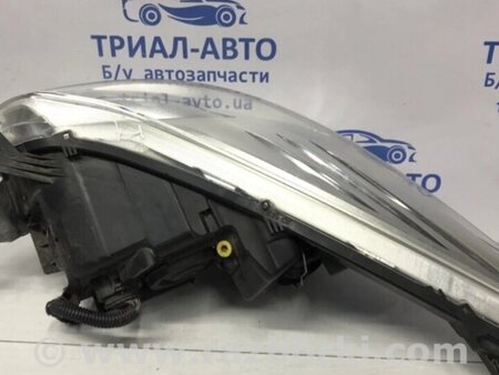 ФОТО Фара права галоген для Ford Kuga Киев