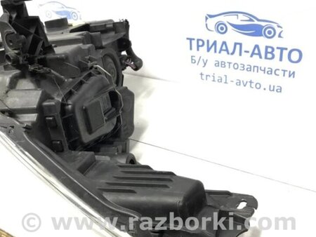 ФОТО Фара права галоген для Ford Kuga Киев