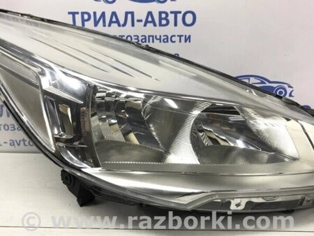 ФОТО Фара права галоген для Ford Kuga Киев