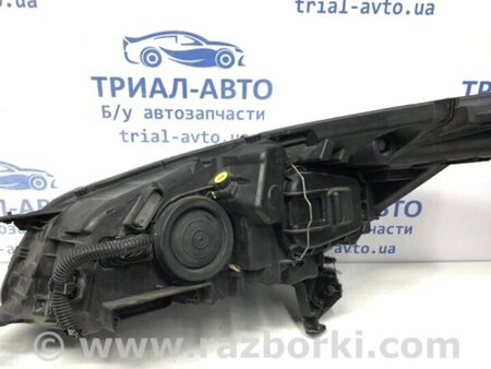 ФОТО Фара права галоген для Ford Kuga Киев