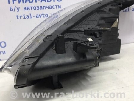 ФОТО Фара права галоген для Hyundai i30 Киев
