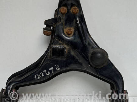 ФОТО Скло дверки переднє ліве  для Mitsubishi L200 (06-14) Коломия