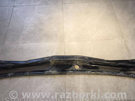 ФОТО права накладка під лобове скло для Mitsubishi L200 (06-14) Коломия