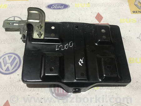 ФОТО Підставка під акумулятор для Mitsubishi L200 (06-14) Коломия