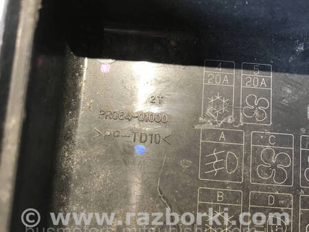 ФОТО Кришка запобіжників для Mitsubishi L200 (06-14) Коломия