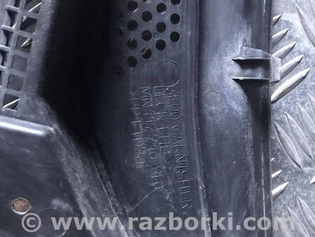 ФОТО права накладка під лобове скло для Mitsubishi Pajero Sport II Коломия