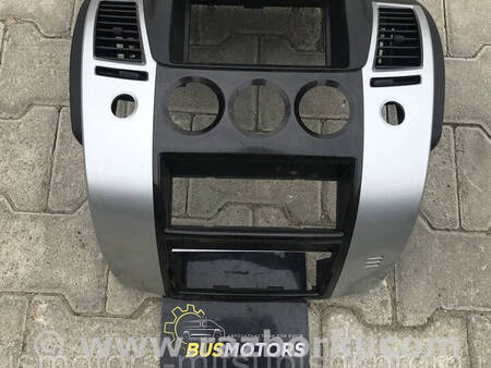 ФОТО Консоль для Mitsubishi Pajero Sport II Коломия