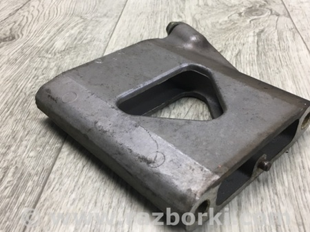 ФОТО Кронштейн крепления двигателя для Toyota Highlander (01-07) Киев