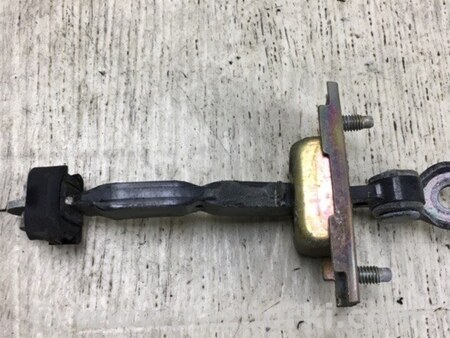 ФОТО Ограничитель двери для Toyota Camry 30 XV30 (09.2001-03.2006) Киев