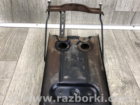 ФОТО Полка аккумулятора для Suzuki Grand Vitara Киев