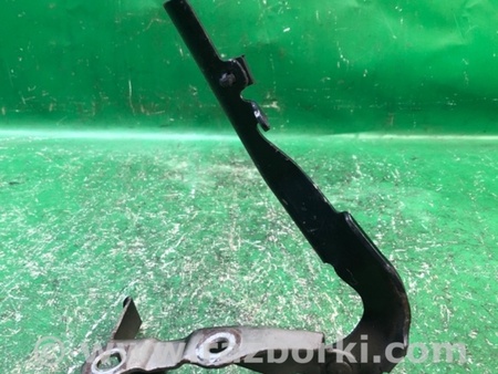 ФОТО Петля капота для Toyota Matrix Киев