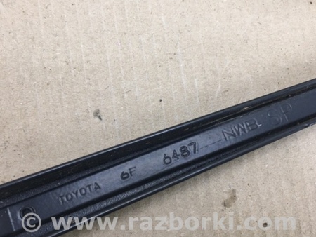 ФОТО Поводок дворника для Toyota Corolla E120 (08.2000-02.2007) Киев