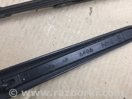 ФОТО Поводок дворника для Toyota Corolla E120 (08.2000-02.2007) Киев