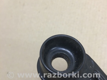 ФОТО Поводок дворника для Toyota Corolla E120 (08.2000-02.2007) Киев