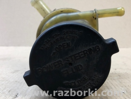 ФОТО Бачок гидроусилителя для Toyota Corolla E120 (08.2000-02.2007) Киев