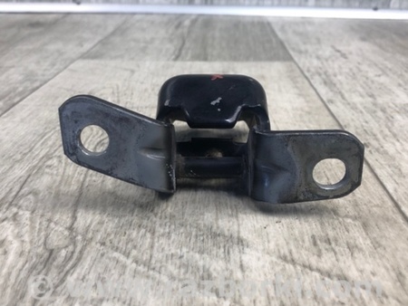 ФОТО Петля двери верхняя для Mazda 3 BK (2003-2009) (I) Киев