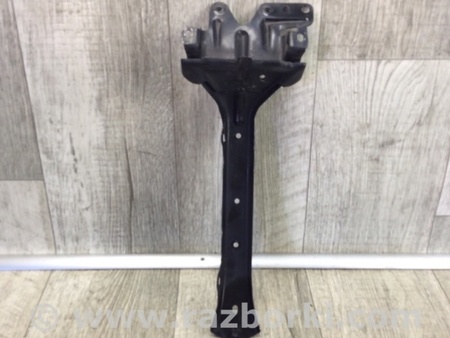 ФОТО Кронштейн замка капота для Porsche Cayenne Type 955/957 (05-10) Киев