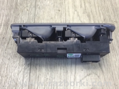ФОТО Блок управления стеклоподъемником для Porsche Cayenne Type 955/957 (05-10) Киев