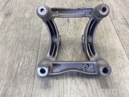 ФОТО Кронштейн для Porsche Cayenne Type 955/957 (05-10) Киев