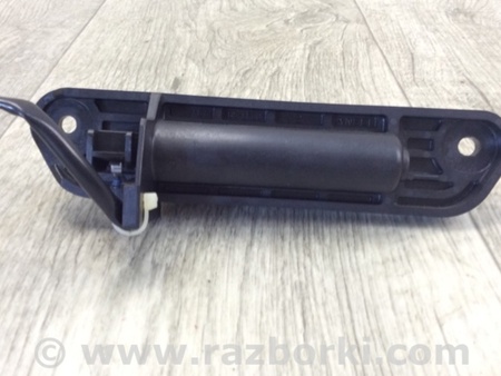 ФОТО Кнопка открывания багажника наружная для Mitsubishi Outlander XL Киев