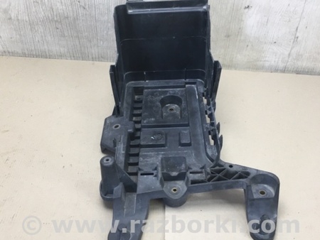 ФОТО Полка аккумулятора для Volkswagen Jetta 5 1K2, 1K5 (01.2005 - 12.2010) Киев