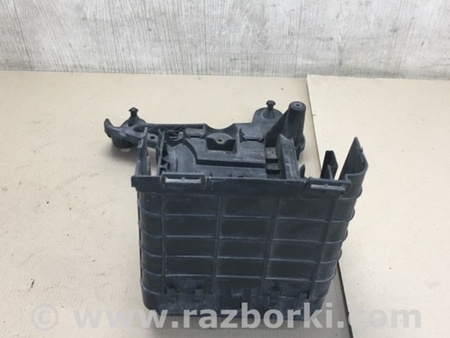 ФОТО Полка аккумулятора для Volkswagen Jetta 5 1K2, 1K5 (01.2005 - 12.2010) Киев
