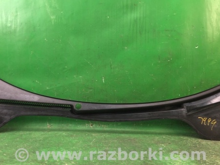 ФОТО Пластик под лобовое стекло (Жабо) для Volkswagen Jetta 5 1K2, 1K5 (01.2005 - 12.2010) Киев