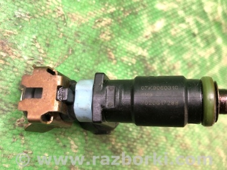 ФОТО Форсунка топливная для Volkswagen Jetta 5 1K2, 1K5 (01.2005 - 12.2010) Киев