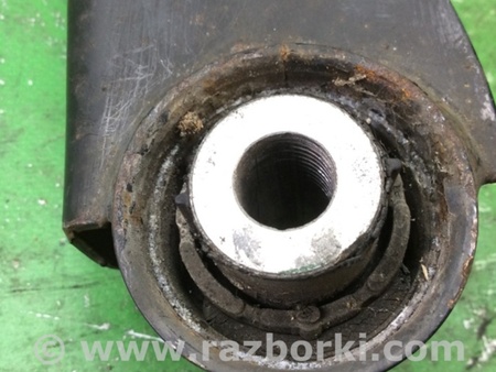 ФОТО Рычаг задний нижний поперечный для Volkswagen Jetta 5 1K2, 1K5 (01.2005 - 12.2010) Киев