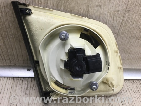 ФОТО Фонарь задний внутренний для Volkswagen Jetta 5 1K2, 1K5 (01.2005 - 12.2010) Киев