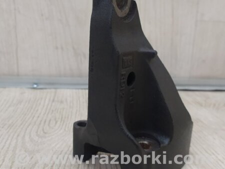 ФОТО Кронштейн для Toyota Venza Киев