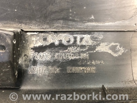 ФОТО Накладка двери для Toyota Venza Киев