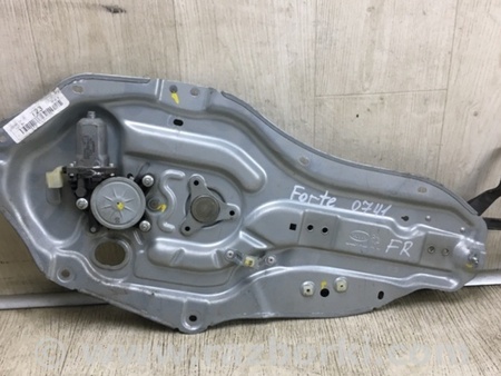 ФОТО Стеклоподъемник для KIA Forte TD (08-13) Киев