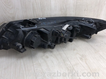 ФОТО Фара для KIA Forte TD (08-13) Киев