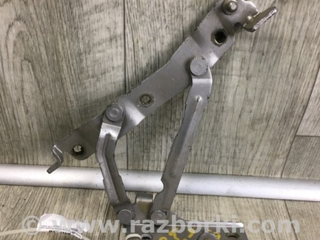 ФОТО Петля крышки багажника для Mitsubishi Galant Киев