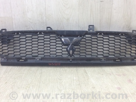 ФОТО Решетка радиатора для Mitsubishi Outlander XL Киев