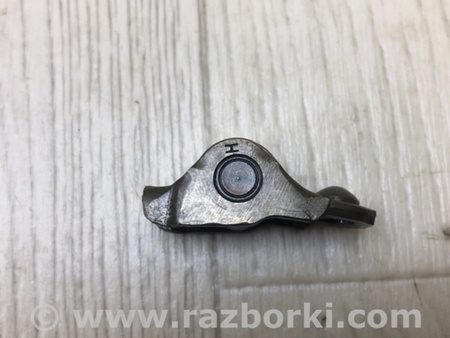 ФОТО Рокер впускного клапана для Toyota Venza Киев