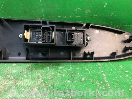 ФОТО Кнопка стеклоподьемника для Mitsubishi Galant Киев