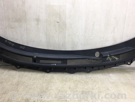 ФОТО Пластик под лобовое стекло (Жабо) для Nissan Rogue (08-14) Киев