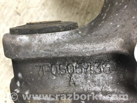 ФОТО Цапфа для Porsche Cayenne Type 958 (10-18) Киев