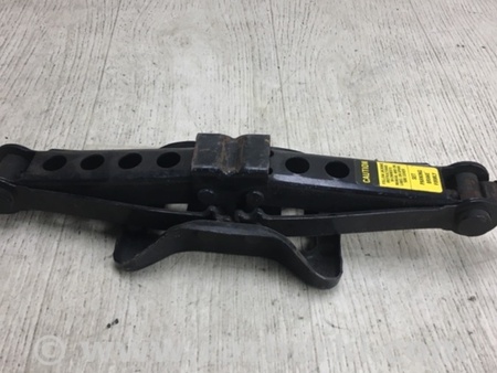 ФОТО Домкрат для Nissan Rogue (08-14) Киев