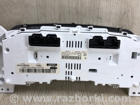 ФОТО Панель приборов для Jeep Patriot (10-17) Киев