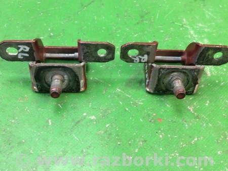 ФОТО Петля крышки багажника для Nissan Juke (10-19) Киев