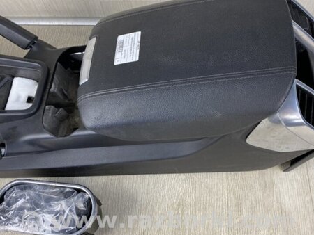 ФОТО Подлокотник для Porsche Cayenne Type 958 (10-18) Киев