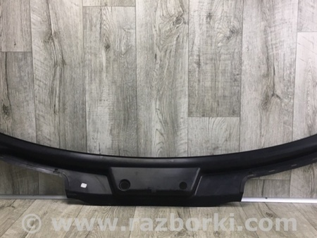 ФОТО Пластик под лобовое стекло (Жабо) для Porsche Cayenne Type 958 (10-18) Киев
