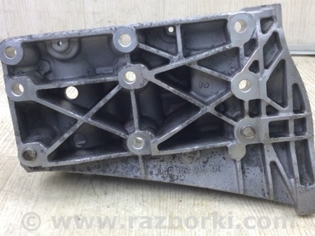 ФОТО Кронштейн крепления двигателя для Porsche Cayenne Type 958 (10-18) Киев