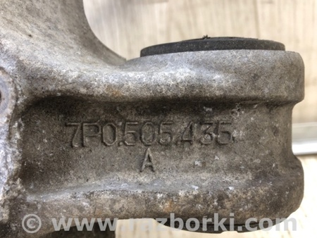 ФОТО Цапфа для Porsche Cayenne Type 958 (10-18) Киев