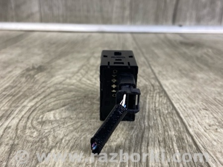 ФОТО Кнопка открывания багажника внутренняя для Lexus RX350/450 (09-15) Киев